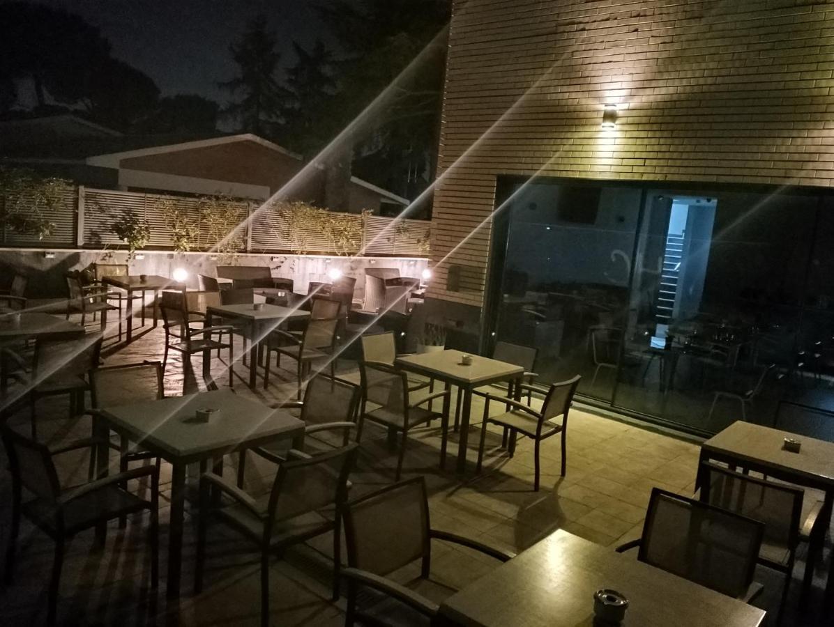 H La Cabana Pozuelo de Alarcón Exterior foto