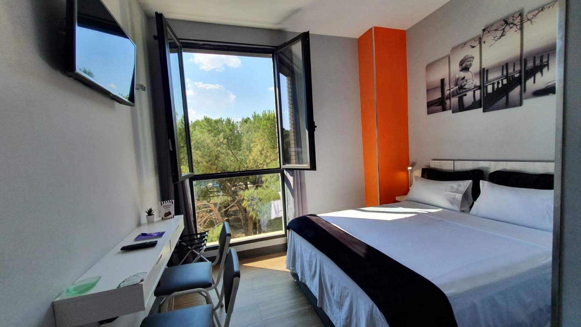 H La Cabana Pozuelo de Alarcón Zimmer foto